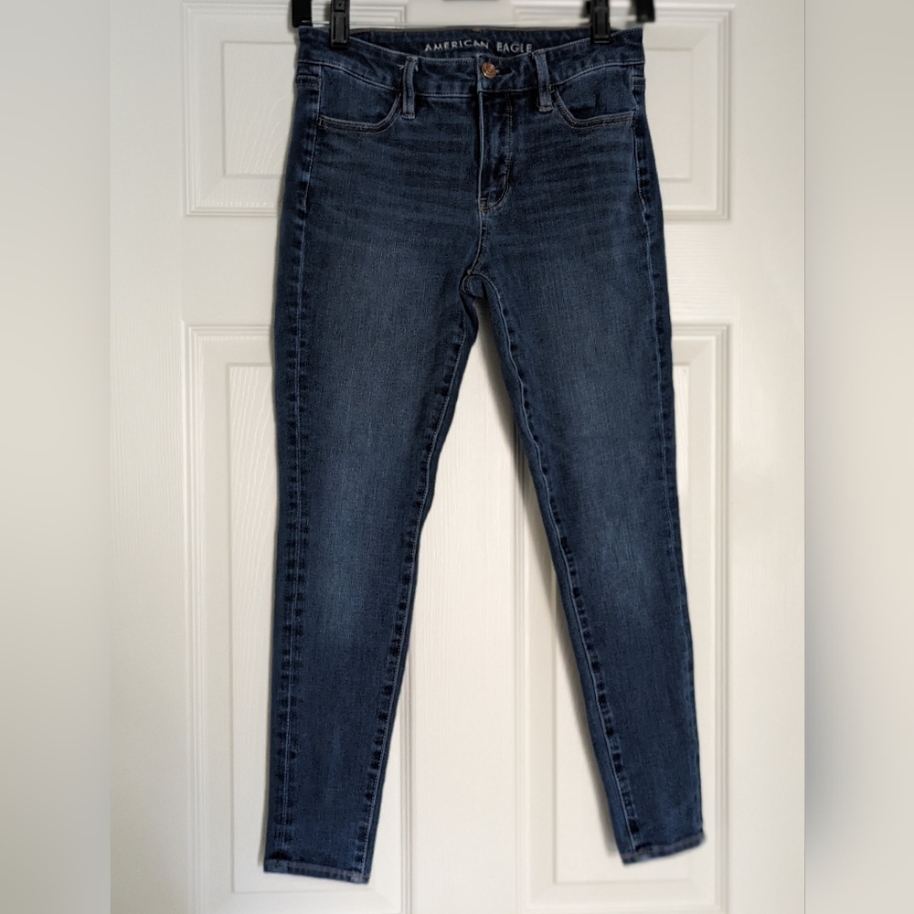 American Eagle Straight-Leg Jeans, Women's Size 4 Short, Dream Stretch Jeggings